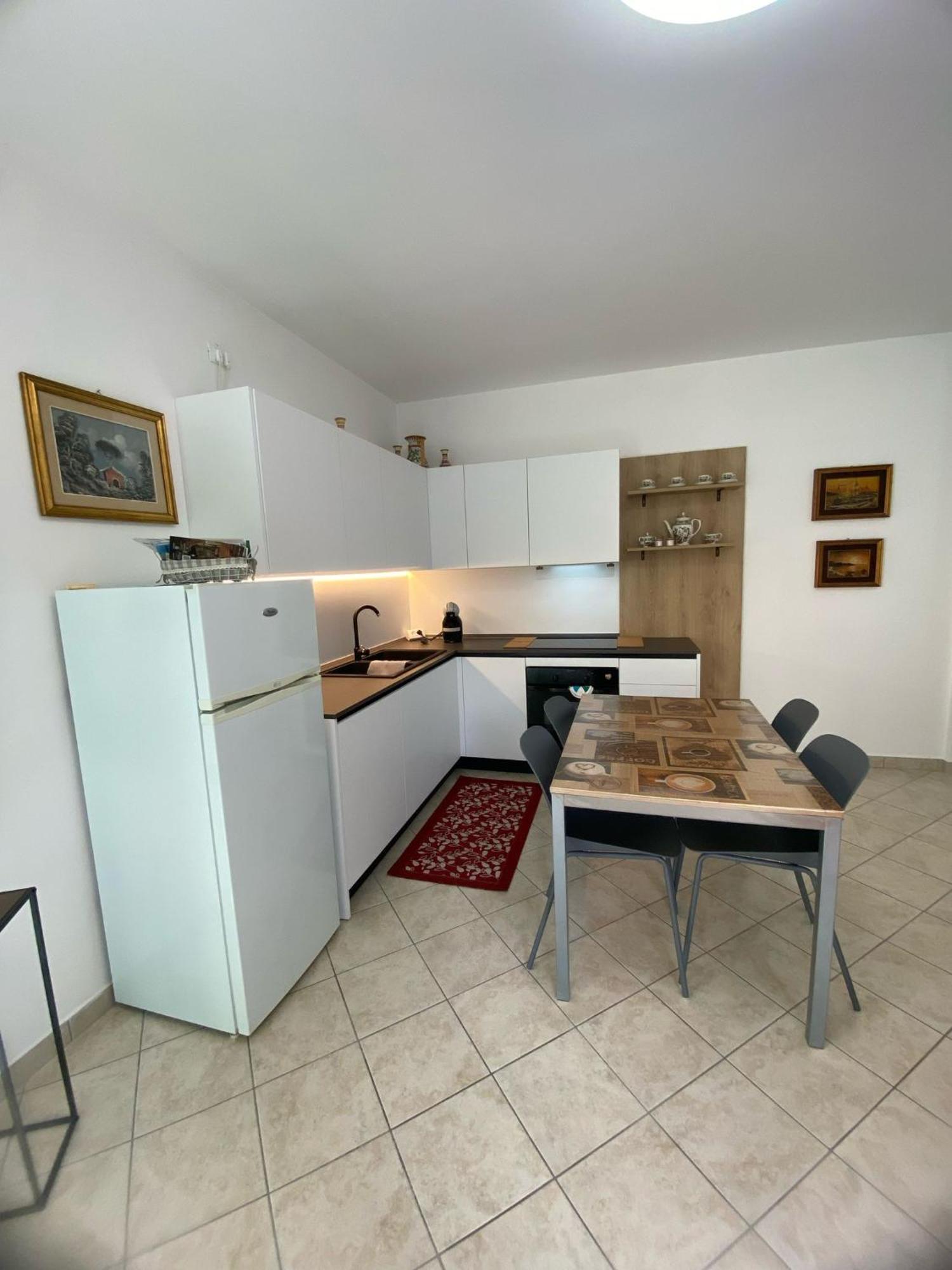 Alma Apartment Sirmione Quarto foto